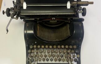 Máquina de escrever Olympia